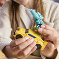 G0747 Transformers Cyberworld Zırhlı Siber Dönüşen Araba - görsel 6