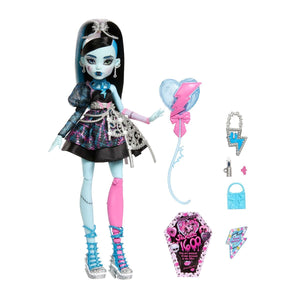 JBG75 Monster High Scary Sweet Birthday Frankie - Toyz Show