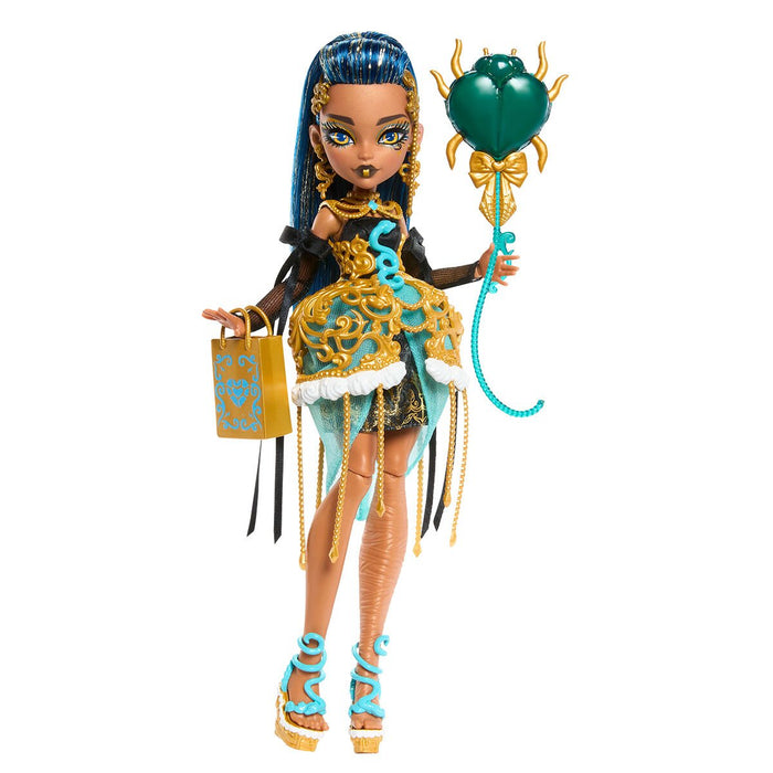 JBG76 Monster High Scary Sweet Birthday Cleo - Toyz Show - 