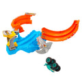 JFR08 Hot Wheels Monster Trucks Dönen Corkscrew Shark Çarpışması - görsel 4